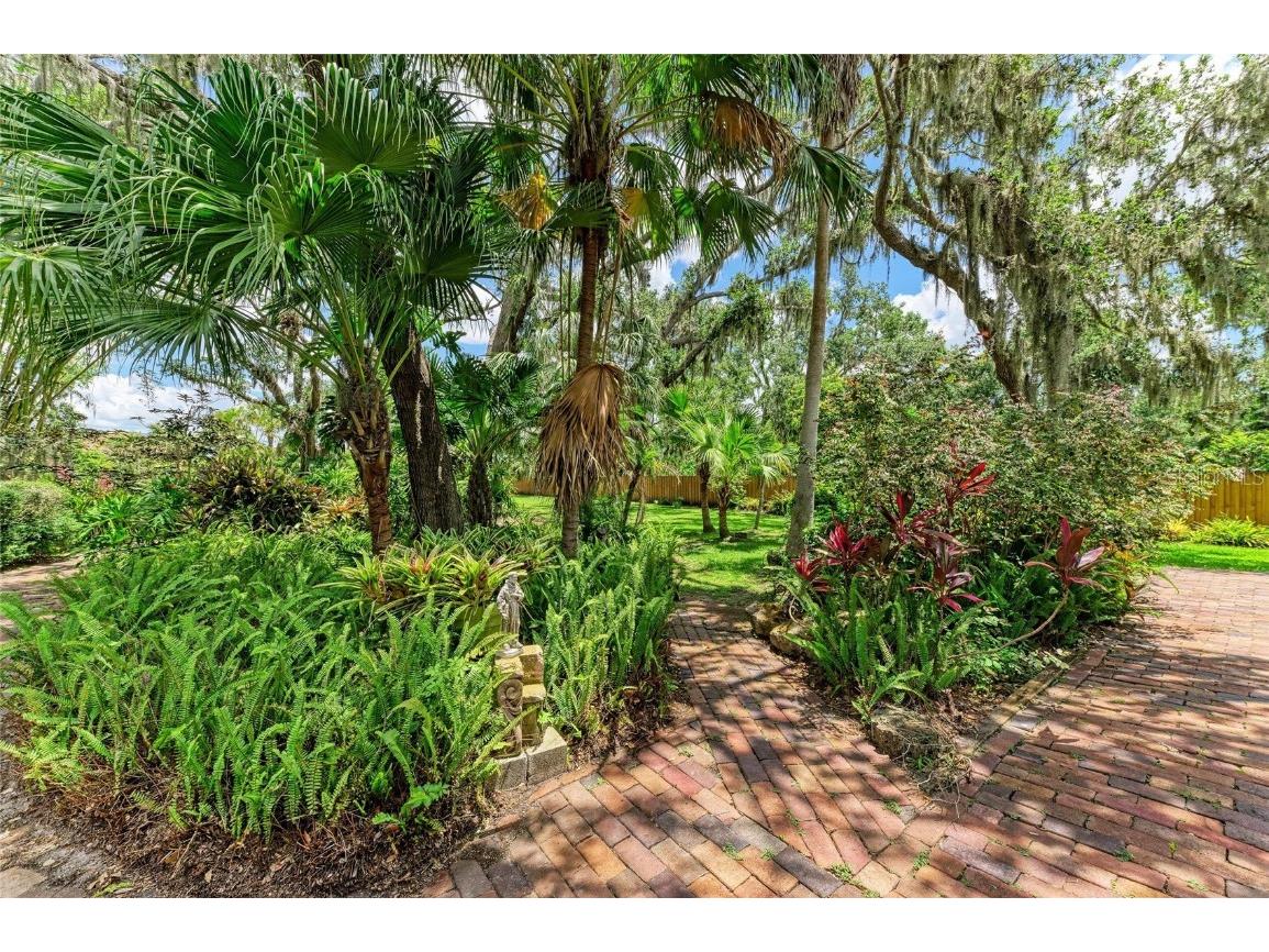 3217 Oak Grove Drive Sarasota FL 34243 A4656185 image57