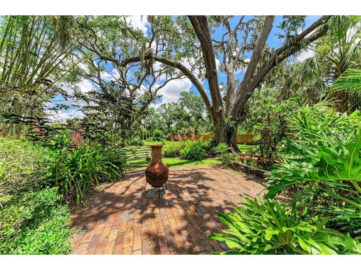 3217 Oak Grove Drive Sarasota FL 34243 A4656185 image58