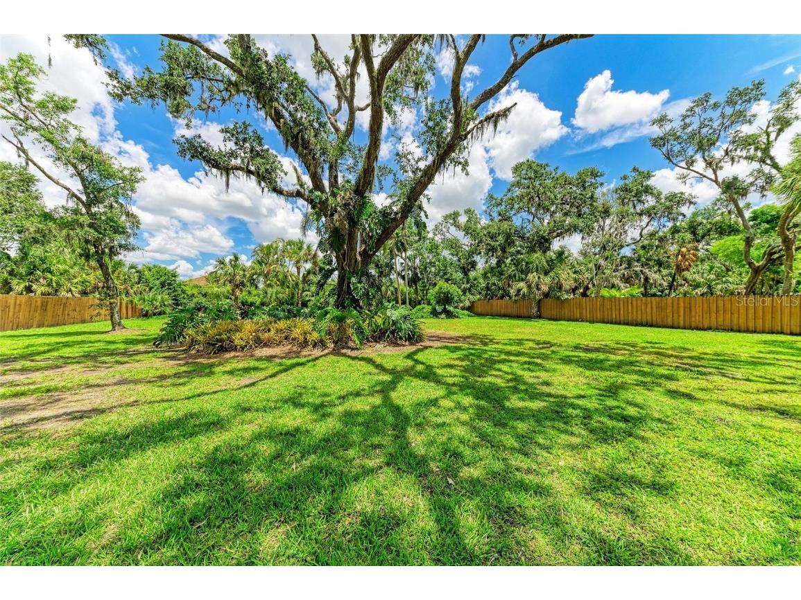 3217 Oak Grove Drive Sarasota FL 34243 A4656185 image60