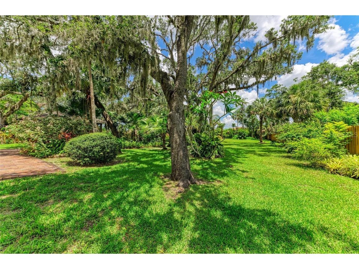 3217 Oak Grove Drive Sarasota FL 34243 A4656185 image63