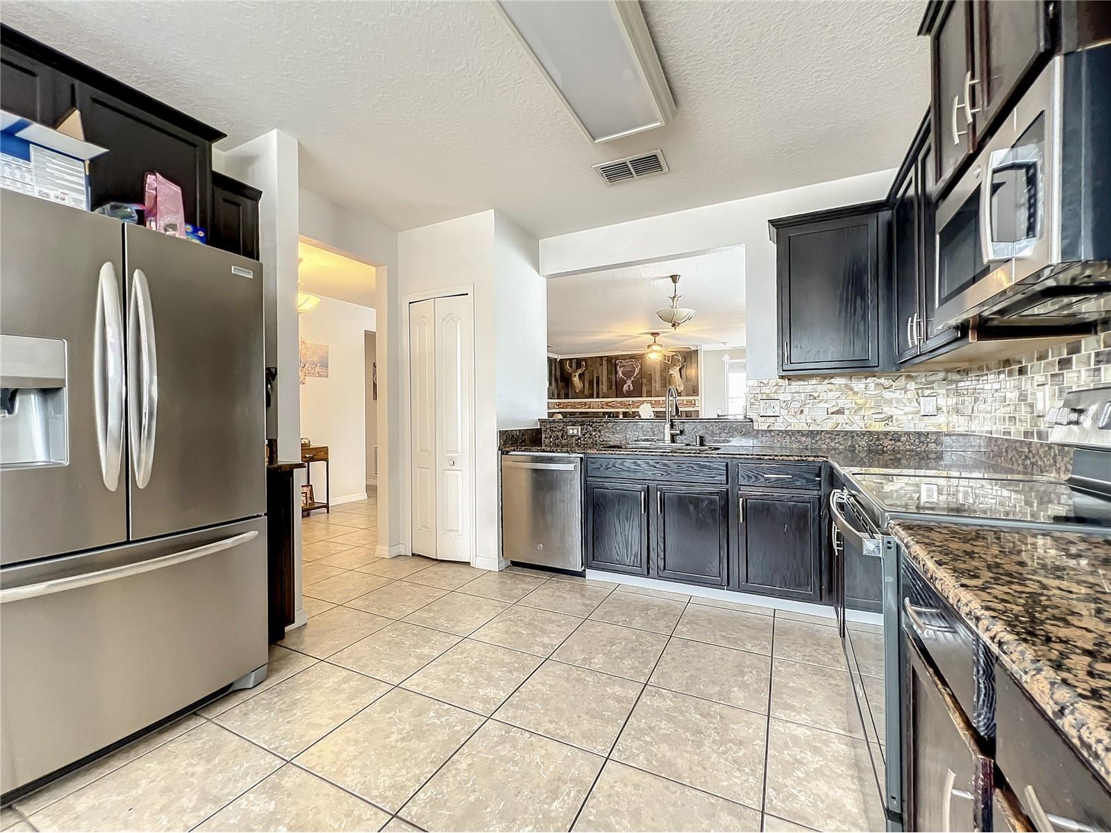 3217 Queen Alexandria Drive Kissimmee FL 34744 S5136403 image4