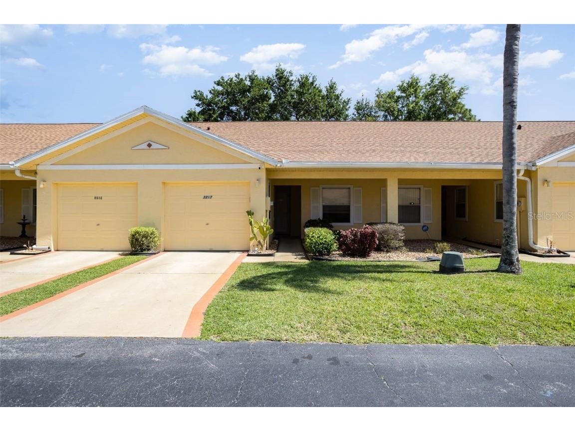 3217 Queen Palms Court Kissimmee FL 34747 O6095666 image1