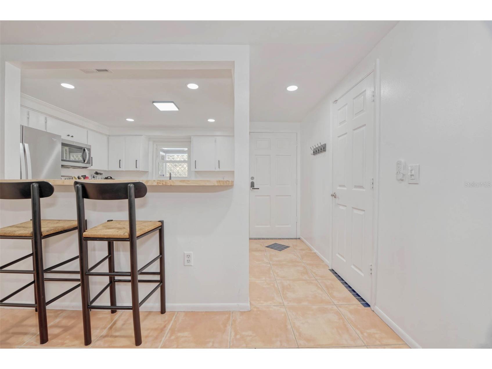 3217 Restful Lane Sarasota FL 34231 A4697554 image12