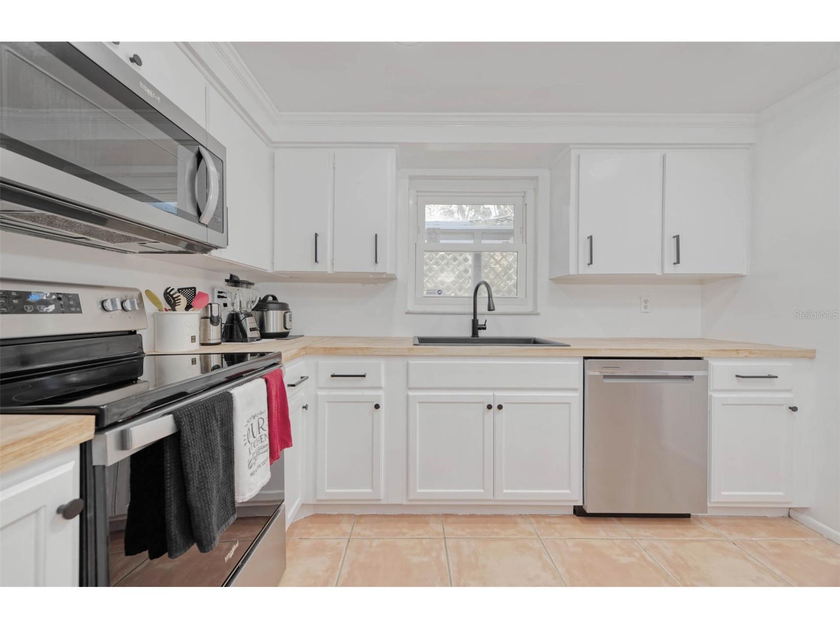 3217 Restful Lane Sarasota FL 34231 A4697554 image14