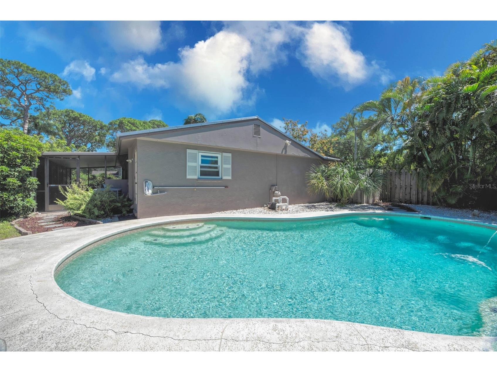 3217 Restful Lane Sarasota FL 34231 A4697554 image5