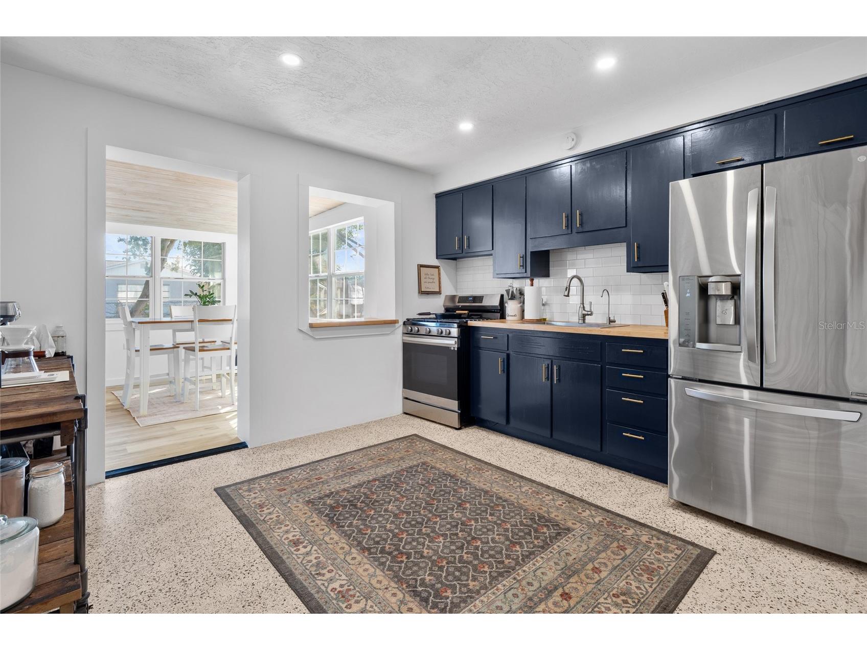 3217 Teal Avenue Sarasota FL 34232 A4682931 image4