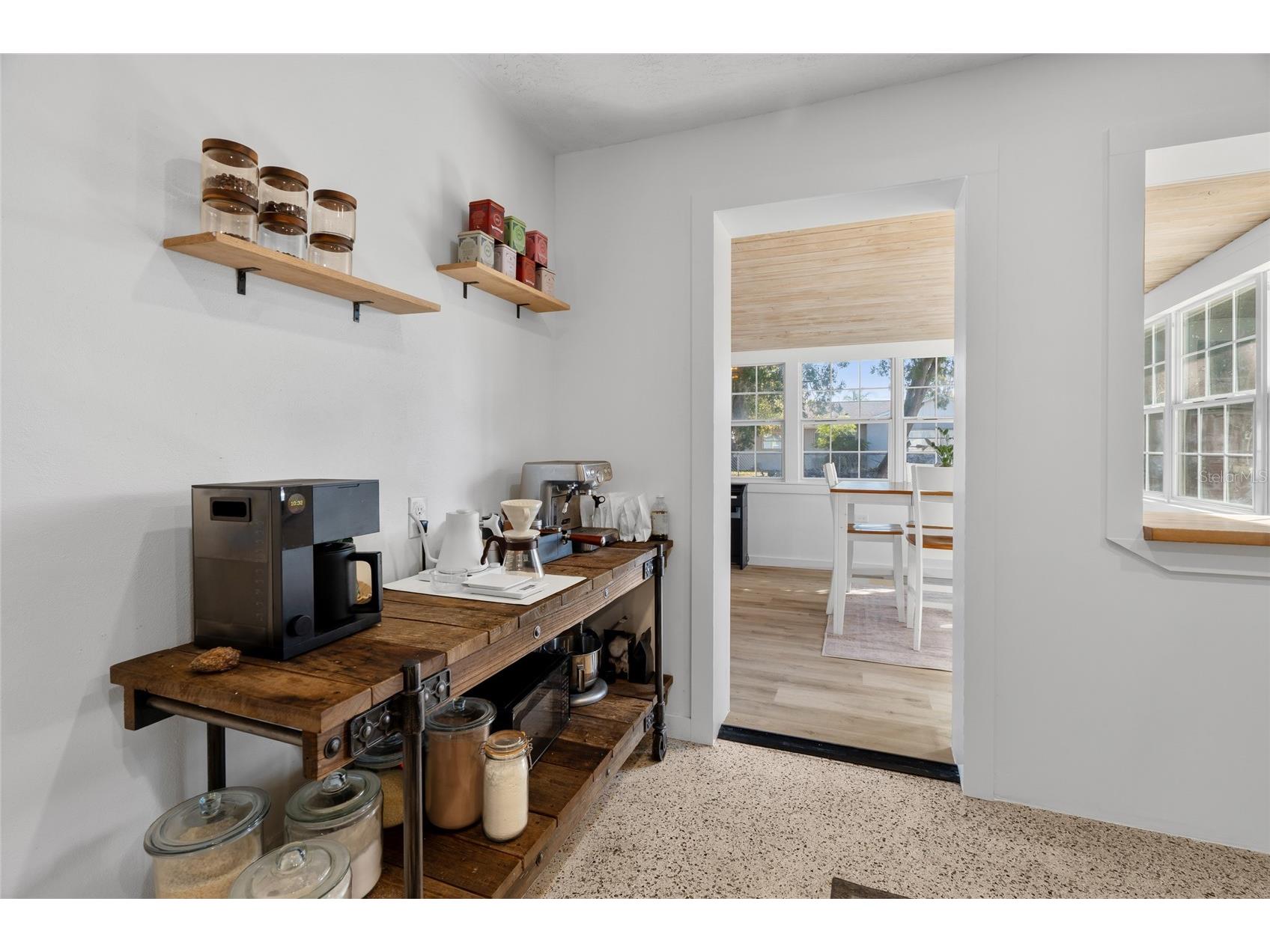 3217 Teal Avenue Sarasota FL 34232 A4682931 image9