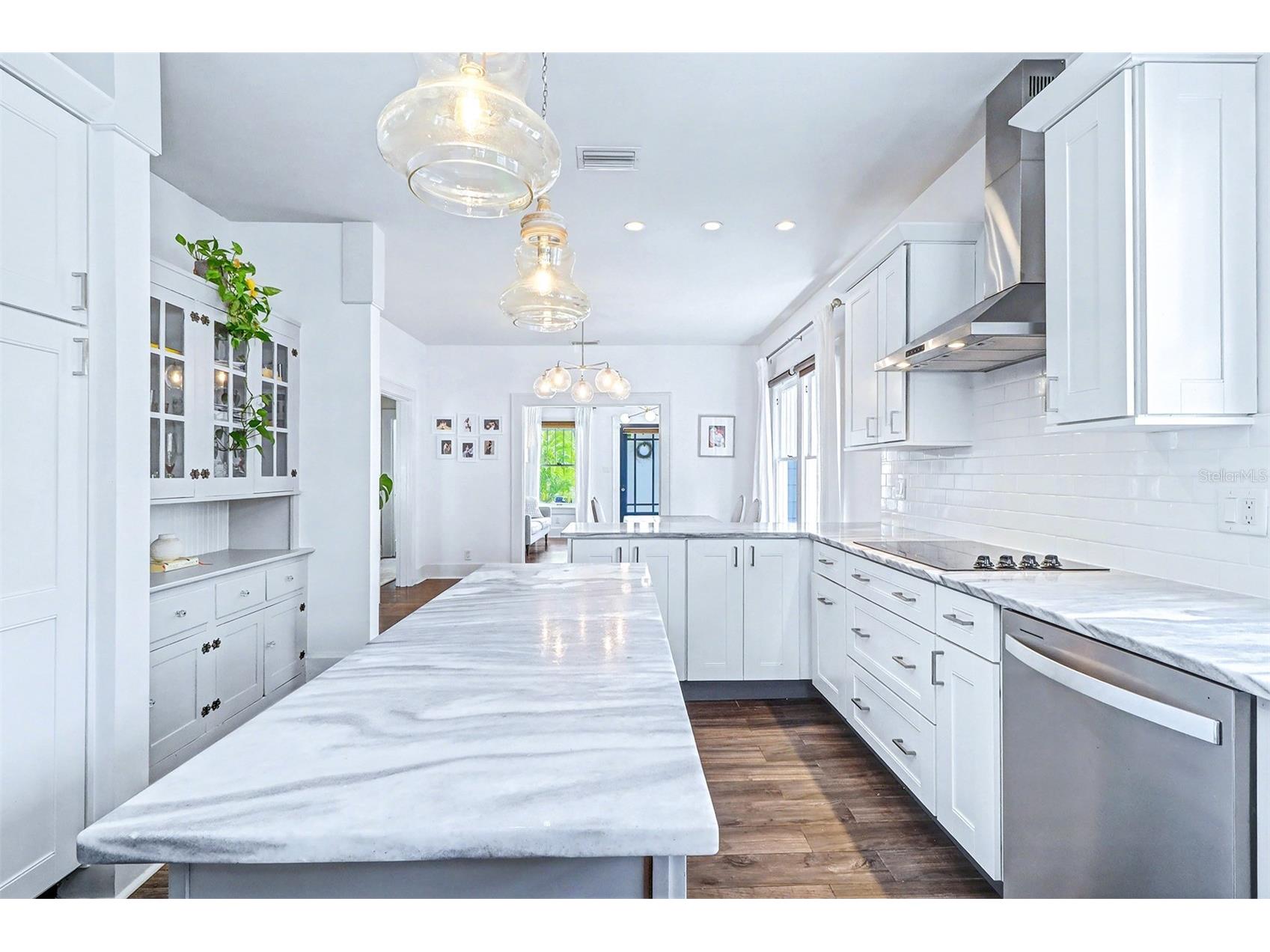 3218 7th Street N Saint Petersburg FL 33704 TB8491371 image14
