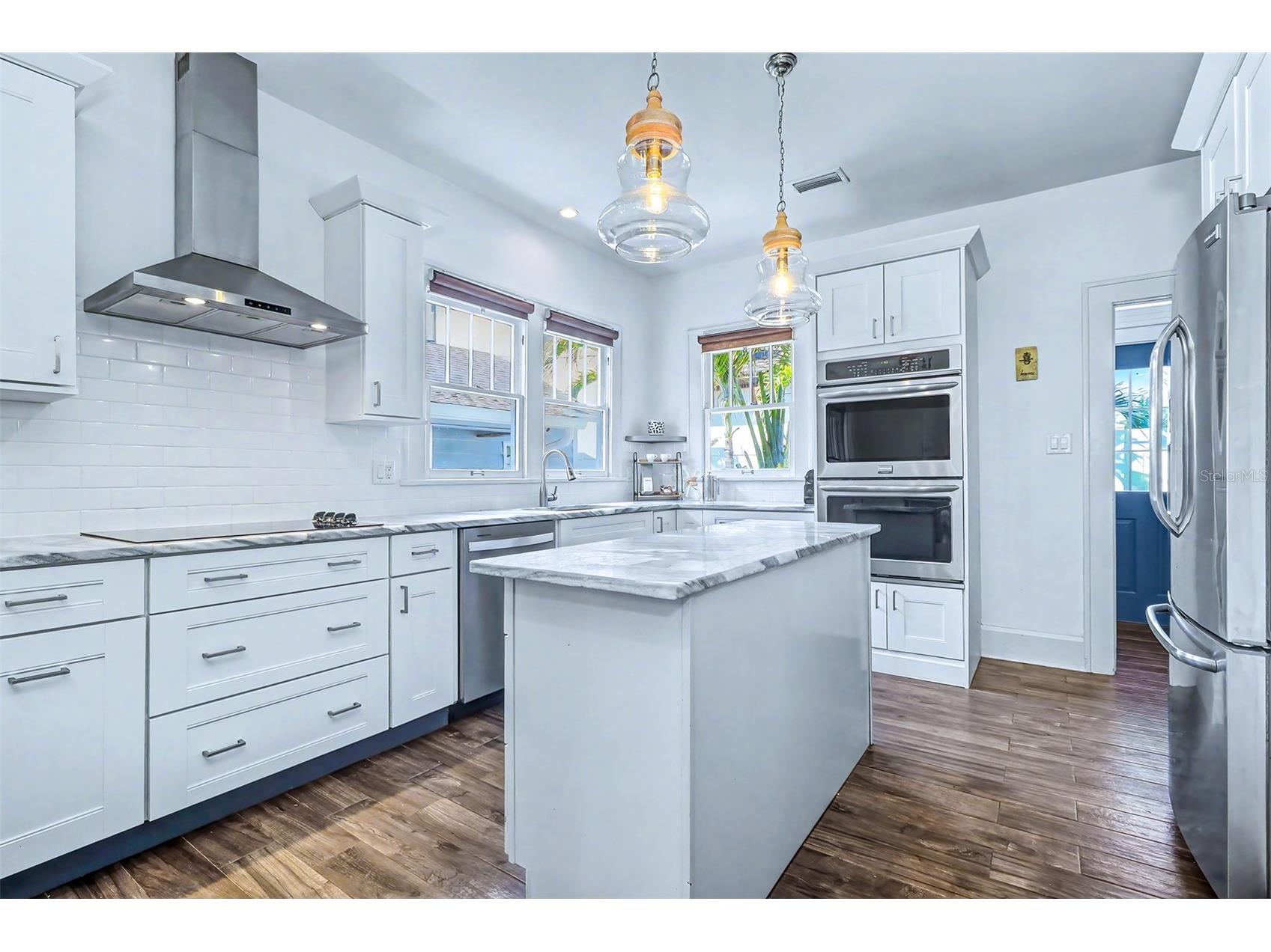 3218 7th Street N Saint Petersburg FL 33704 TB8491371 image15