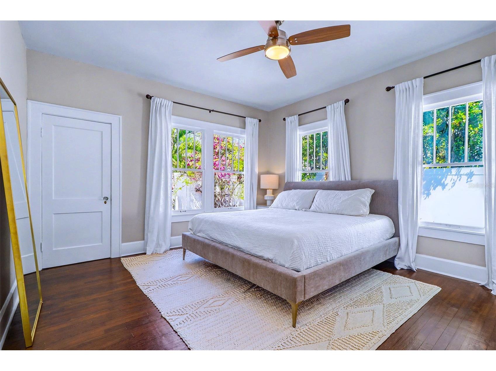 3218 7th Street N Saint Petersburg FL 33704 TB8491371 image17