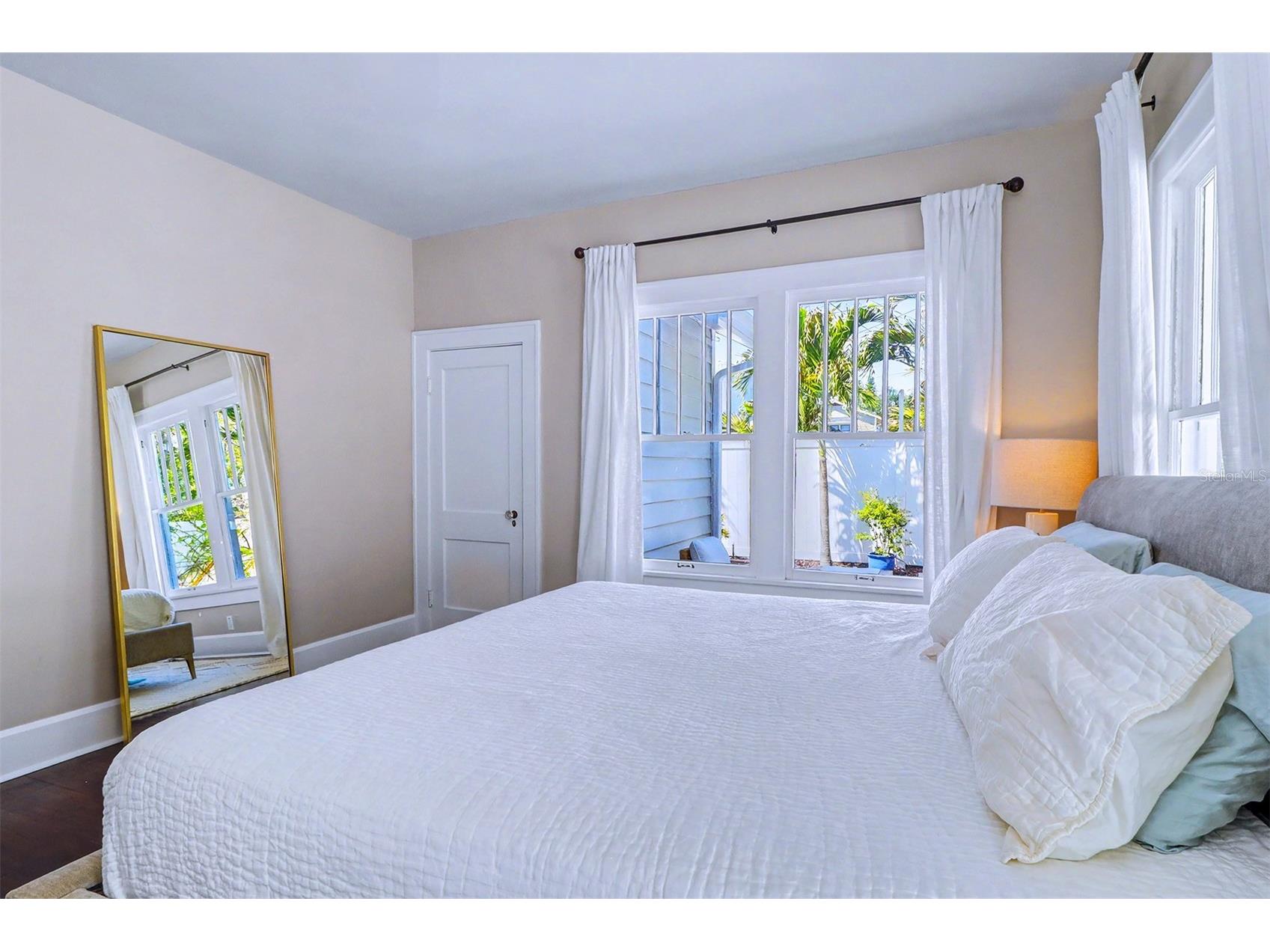 3218 7th Street N Saint Petersburg FL 33704 TB8491371 image18