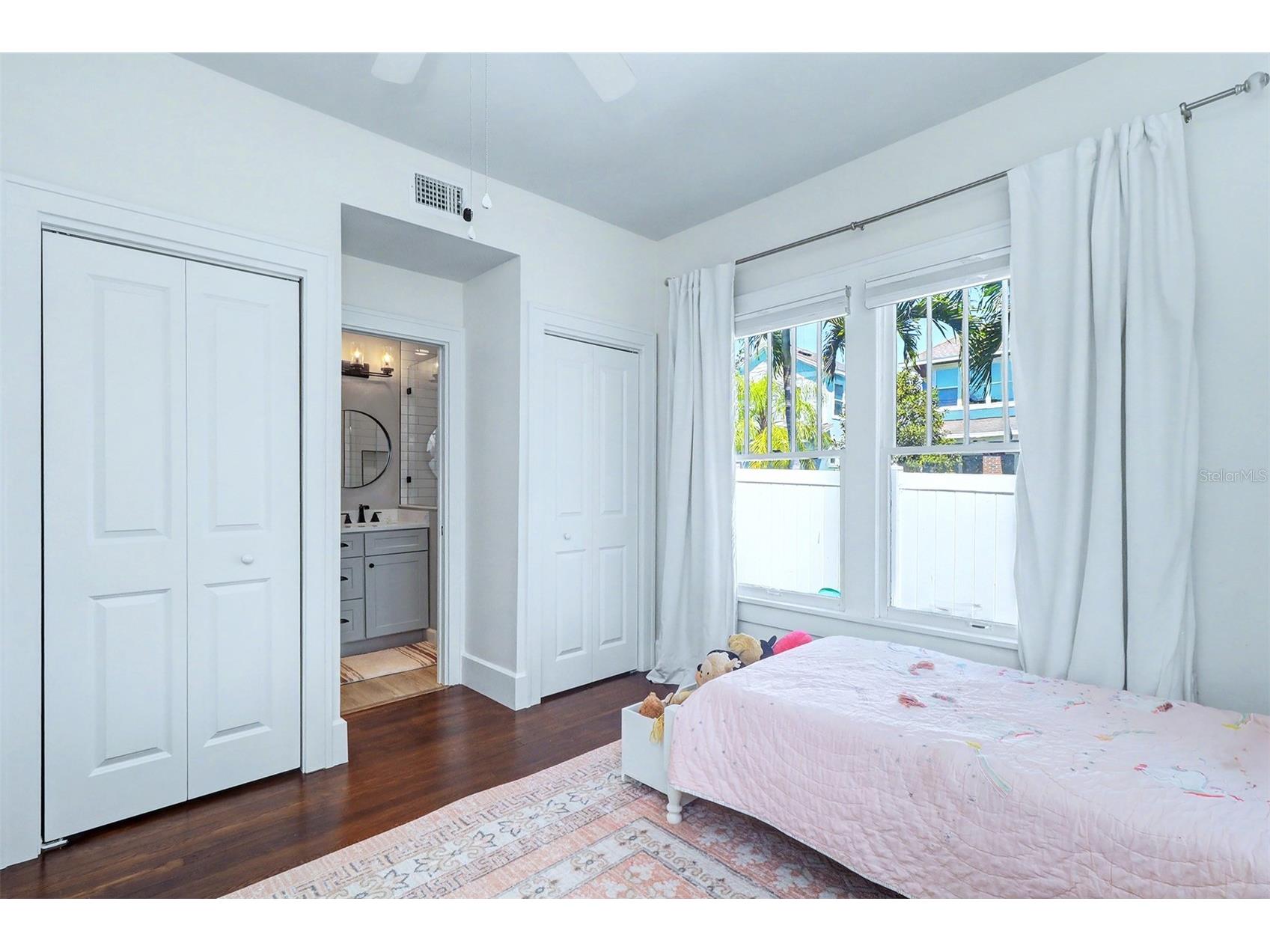 3218 7th Street N Saint Petersburg FL 33704 TB8491371 image22
