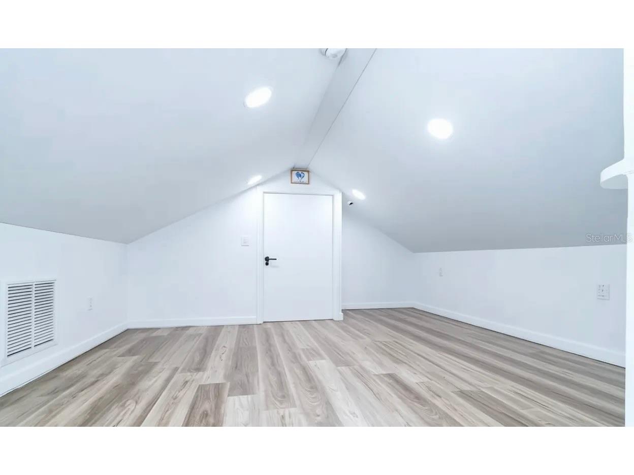 3218 7th Street N Saint Petersburg FL 33704 TB8491371 image26