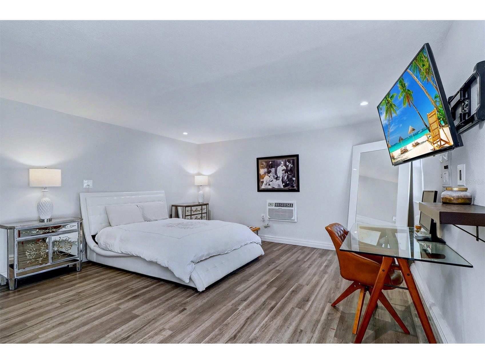 3218 7th Street N Saint Petersburg FL 33704 TB8491371 image31