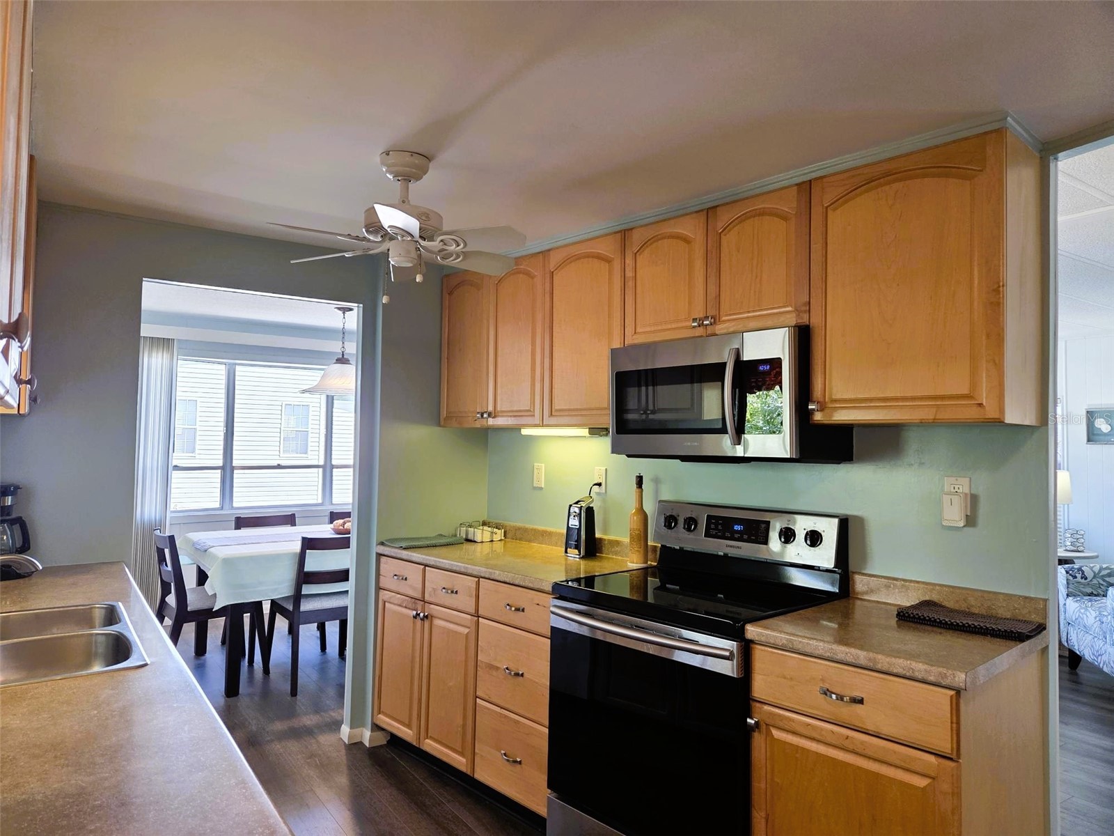 3218 Oakwood Boulevard S Sarasota FL 34237 A4687148 image11