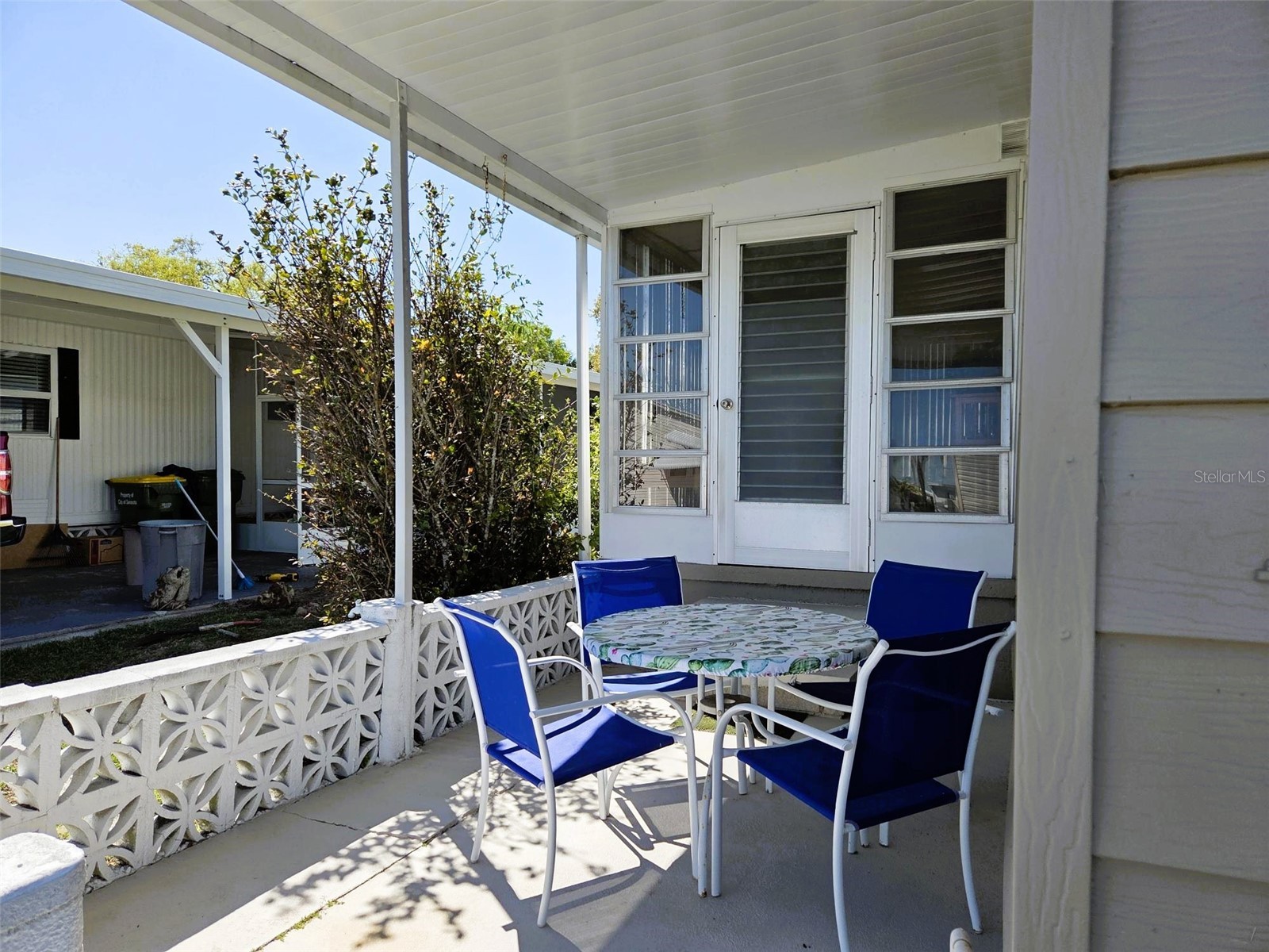 3218 Oakwood Boulevard S Sarasota FL 34237 A4687148 image3