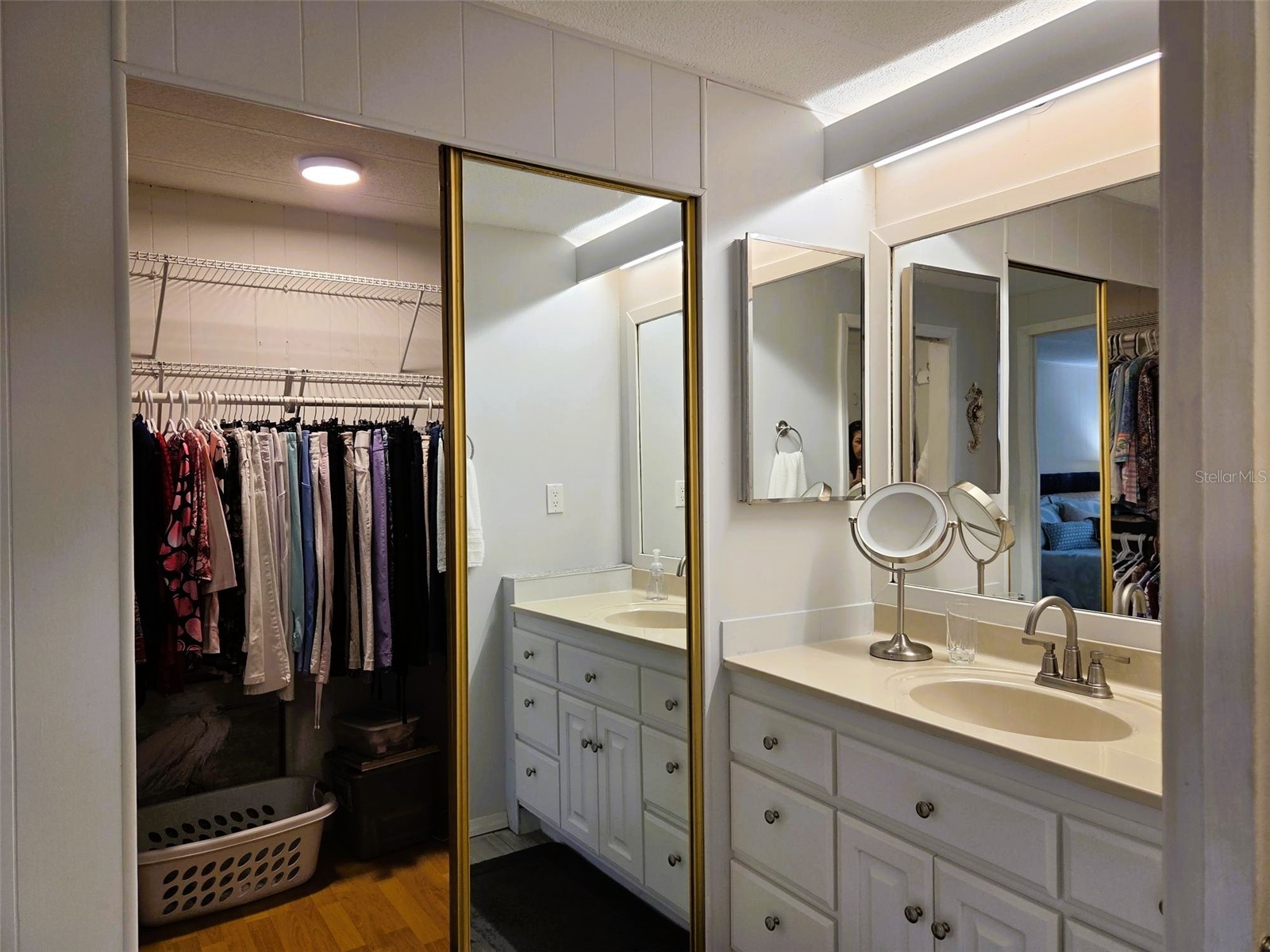 3218 Oakwood Boulevard S Sarasota FL 34237 A4687148 image30