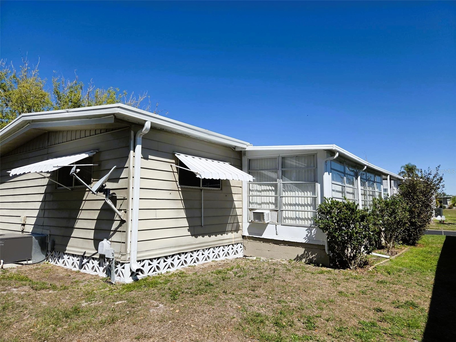 3218 Oakwood Boulevard S Sarasota FL 34237 A4687148 image34