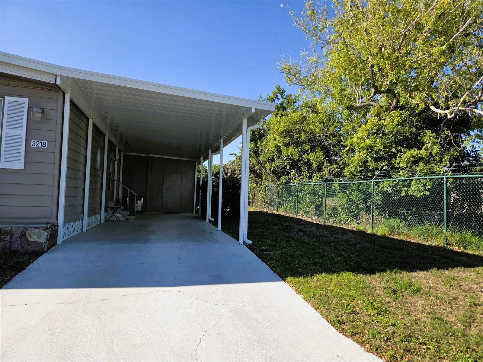 3218 Oakwood Boulevard S Sarasota FL 34237 A4687148 image4