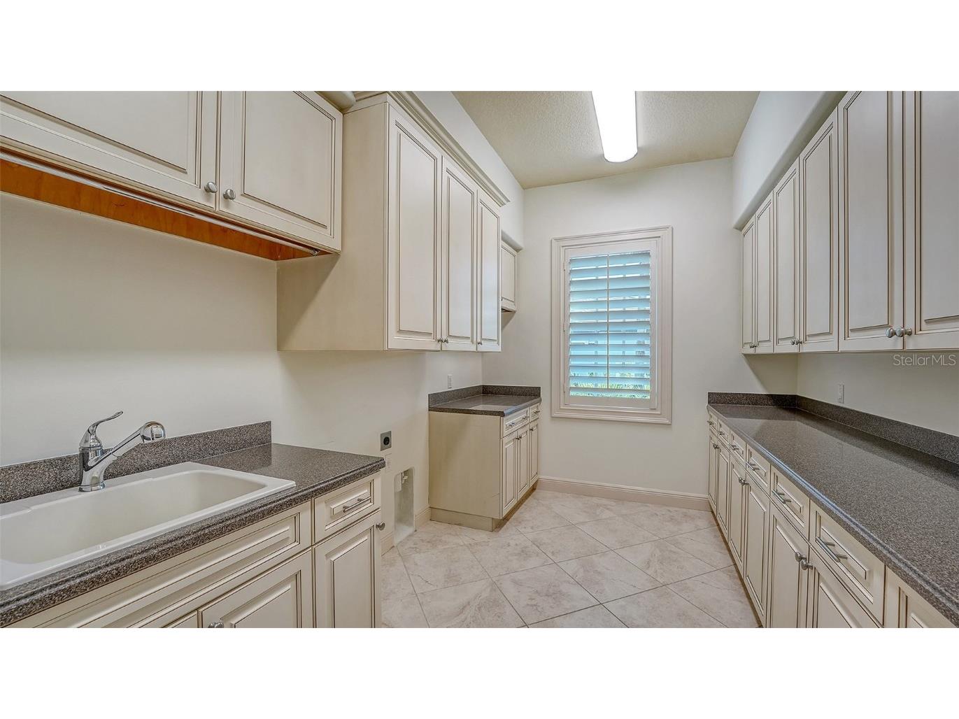 3218 Signet Court Sarasota FL 34240 A4662879 image50