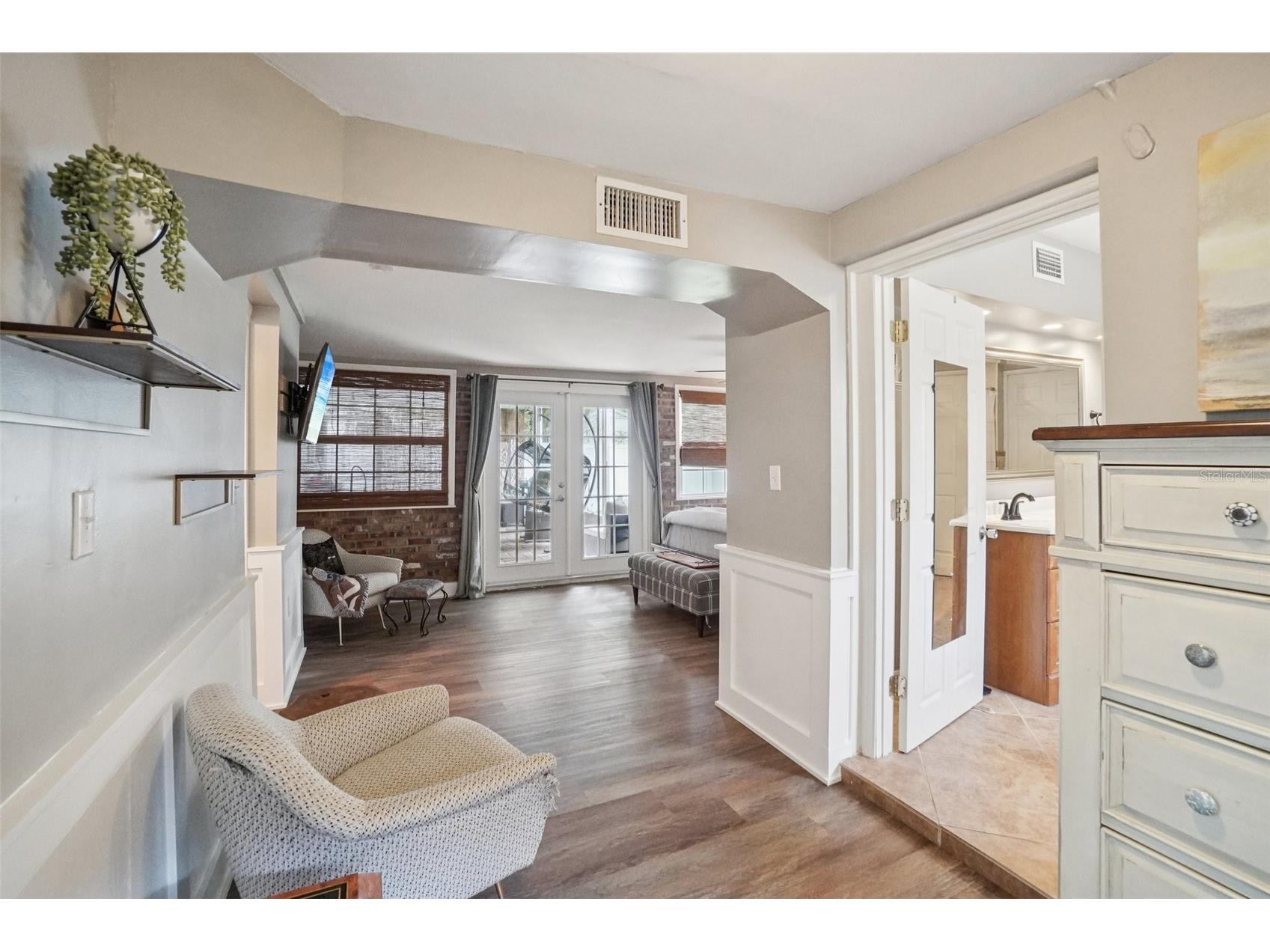 3218 W Oakellar Avenue Tampa FL 33611 TB8492012 image30