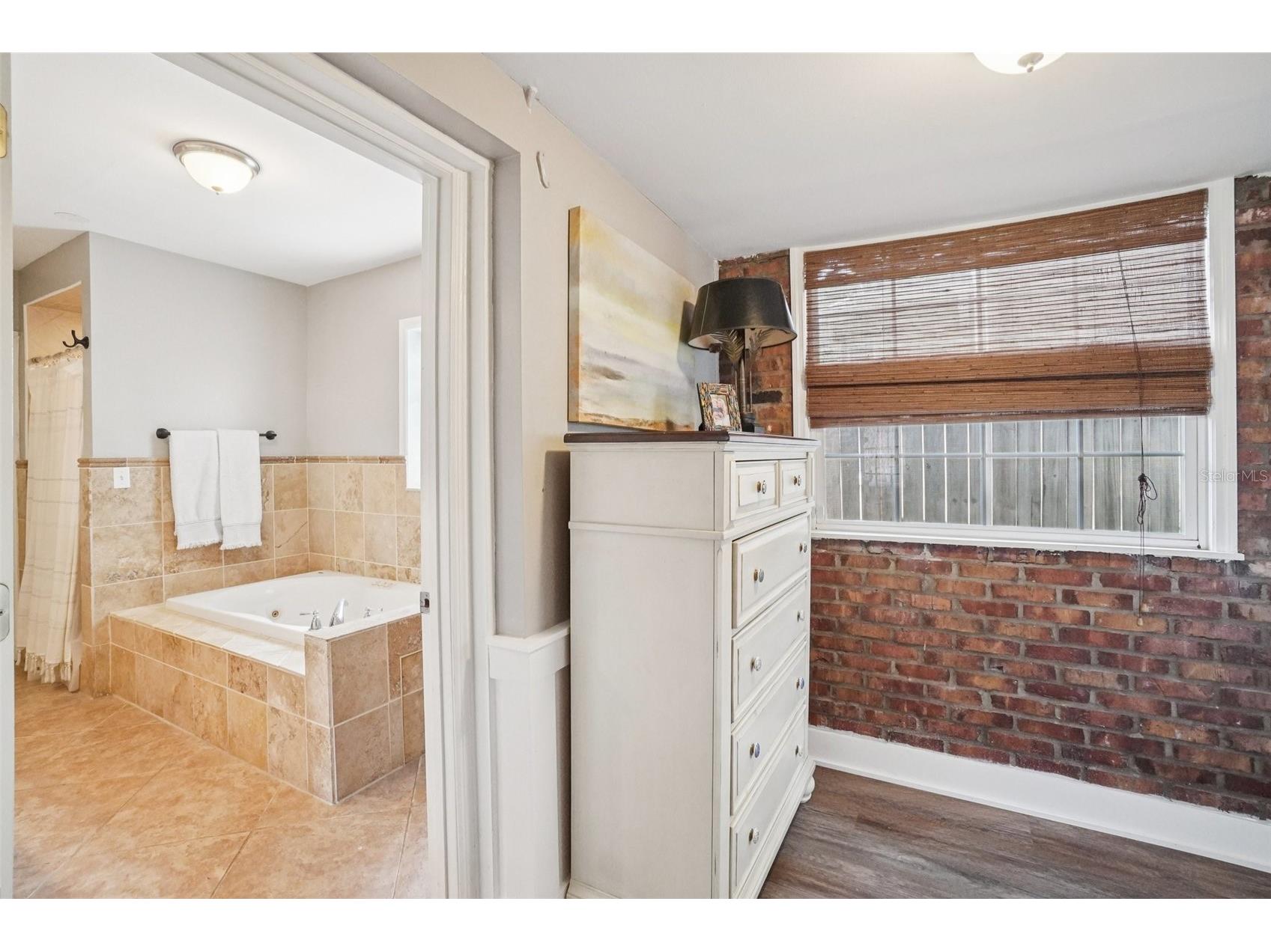 3218 W Oakellar Avenue Tampa FL 33611 TB8492012 image31