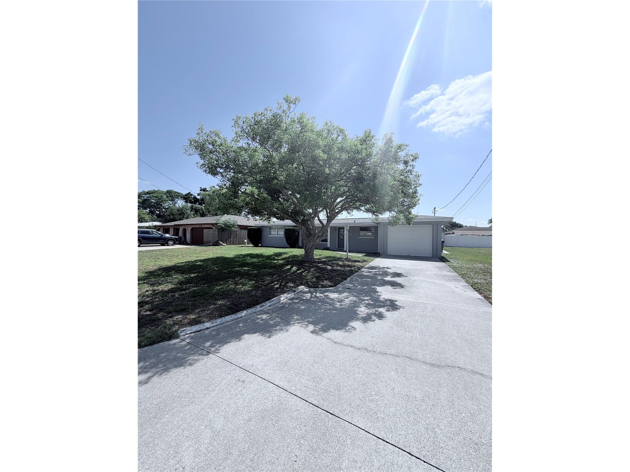 3219 Cambridge Drive Sarasota FL 34232 A4692358 image2