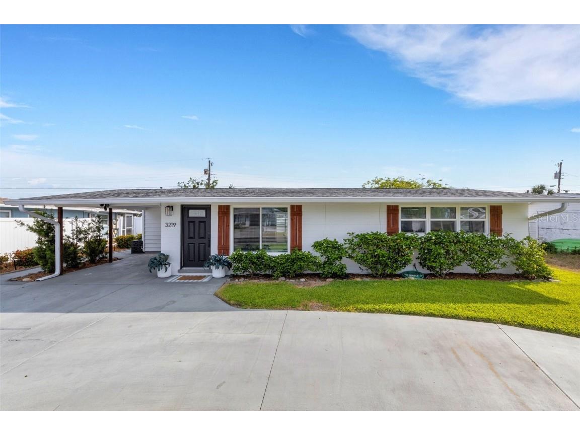 3219 Florida Boulevard Bradenton FL 34207 - SARASOTA BAY A4652098 image1
