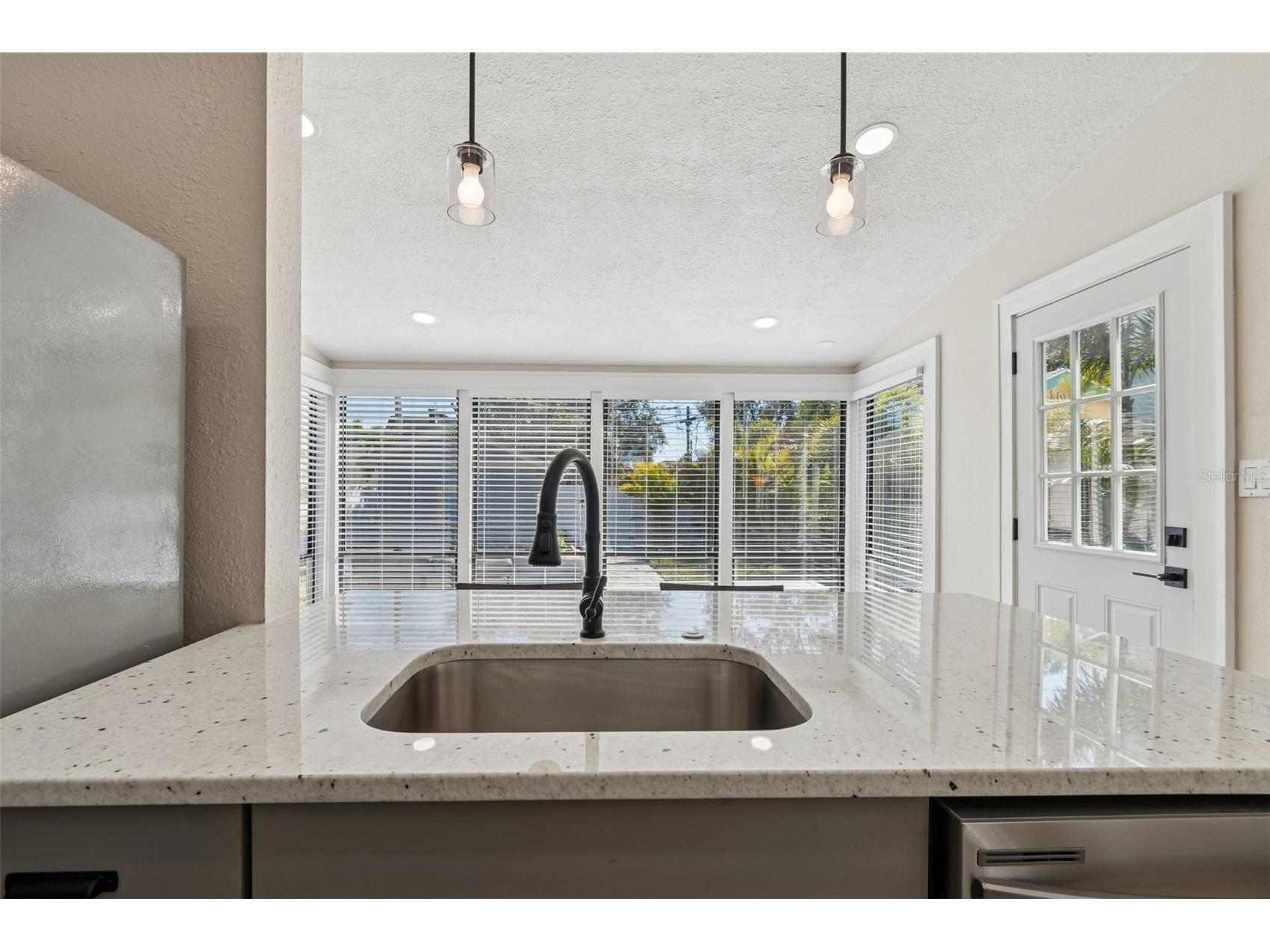 322 11th Avenue N Saint Petersburg FL 33701 TB8473076 image20