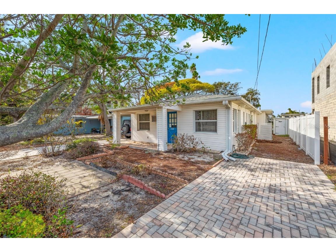 322 129th Avenue E Madeira Beach FL 33708 - INTRACOASTAL WATERWAY U8223468 image1