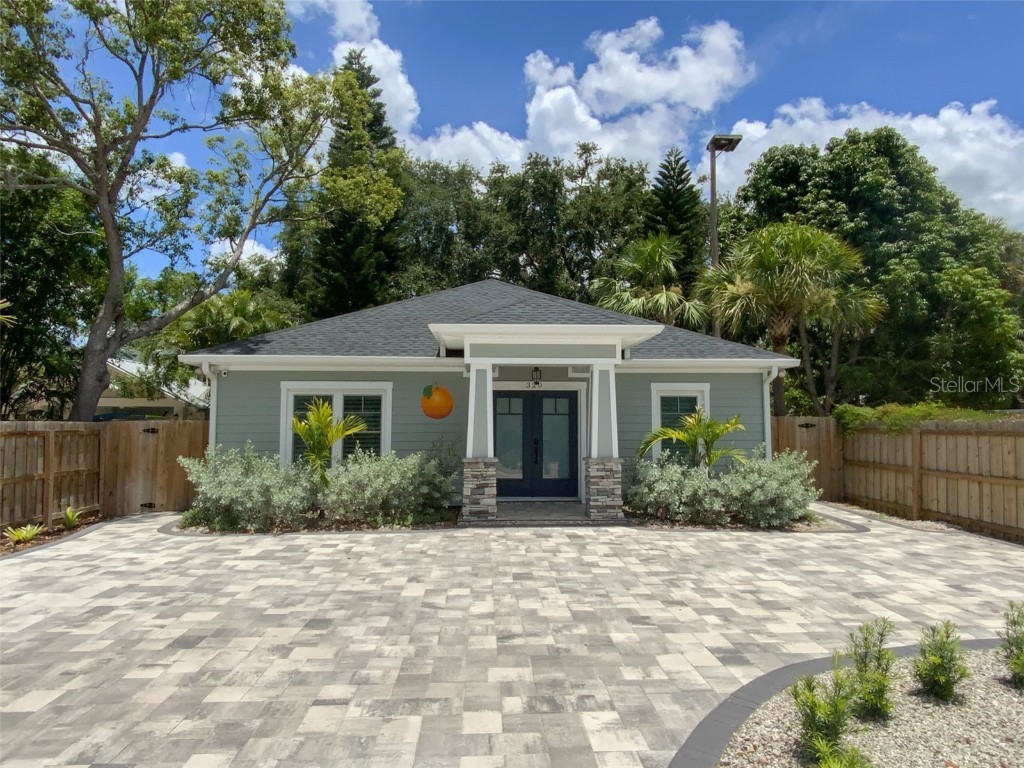 322 Albert Street Dunedin FL 34698 U8247237 image1