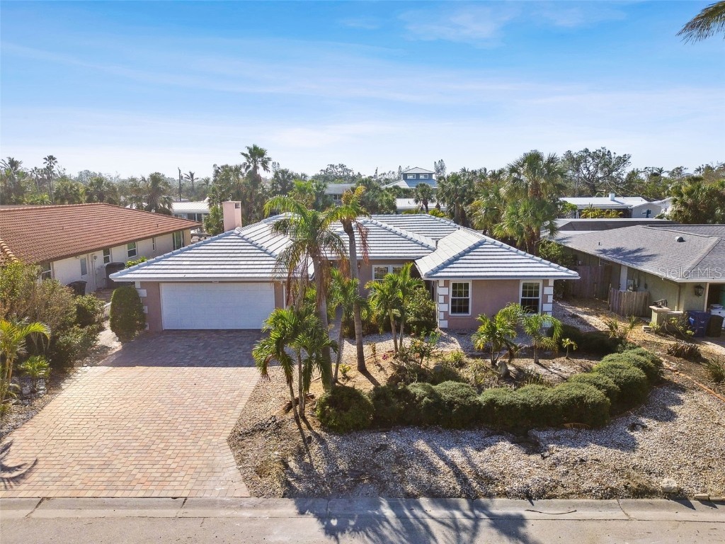 322 Avenida De Paradisio Sarasota FL 34242 A4632207 image1