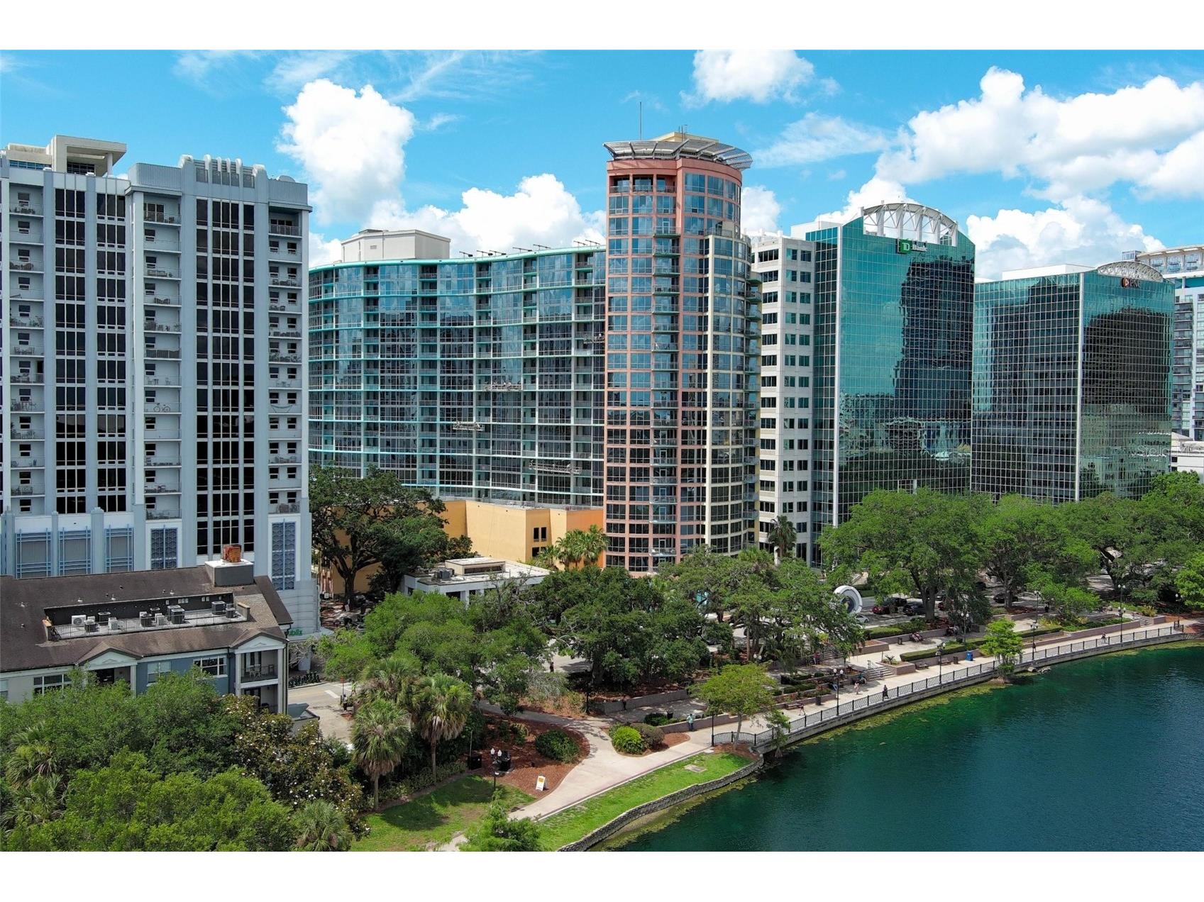 322 E Central Boulevard #1104 Orlando FL 32801 - LAKE EOLA O6409689 image32