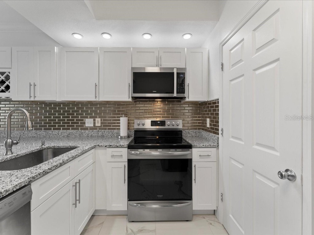 322 E Central Boulevard #2013 Orlando FL 32801 O6347613 image6