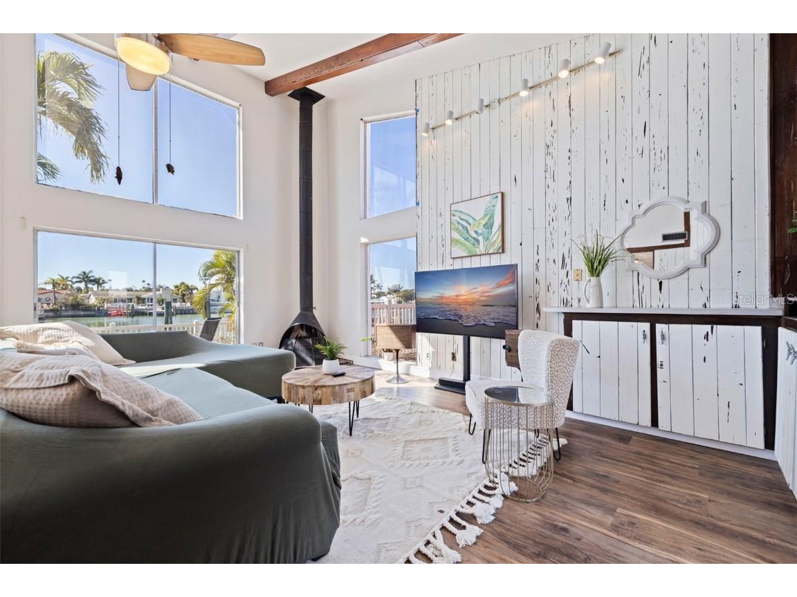 322 Hermosita Drive Saint Pete Beach FL 33706 TB8438897 image17