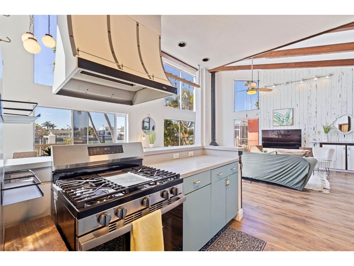 322 Hermosita Drive Saint Pete Beach FL 33706 TB8438897 image22