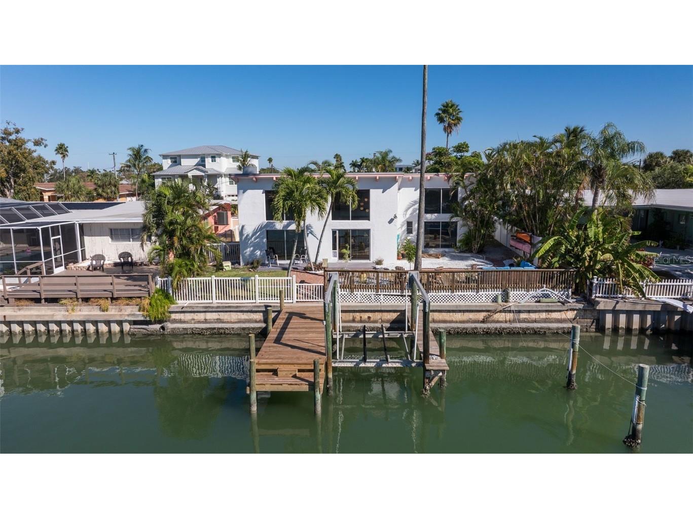 322 Hermosita Drive Saint Pete Beach FL 33706 TB8438897 image4