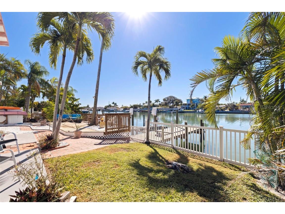 322 Hermosita Drive Saint Pete Beach FL 33706 TB8438897 image41