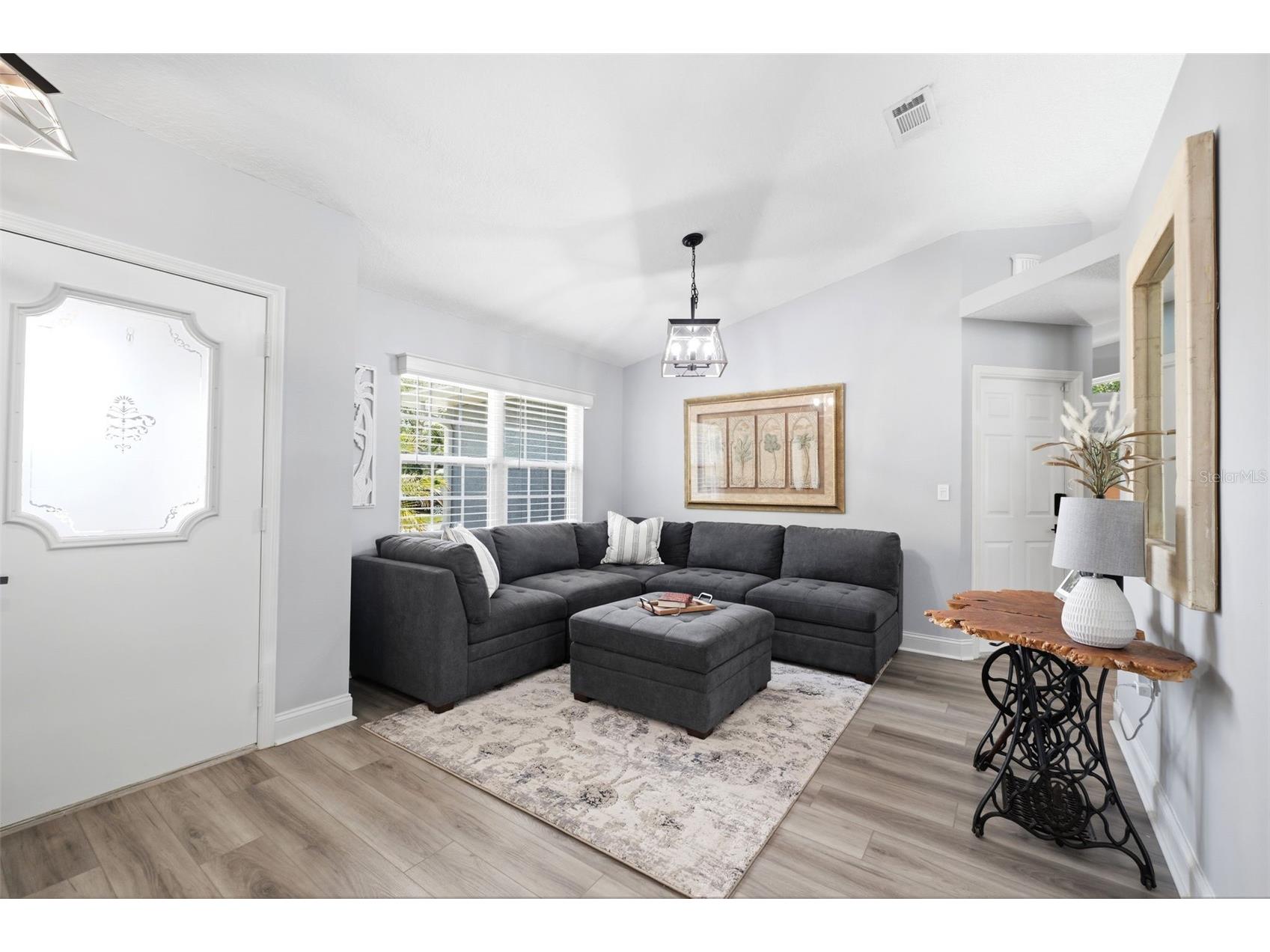 322 Hollow Oak Court Spring Hill FL 34609 W7886830 image9