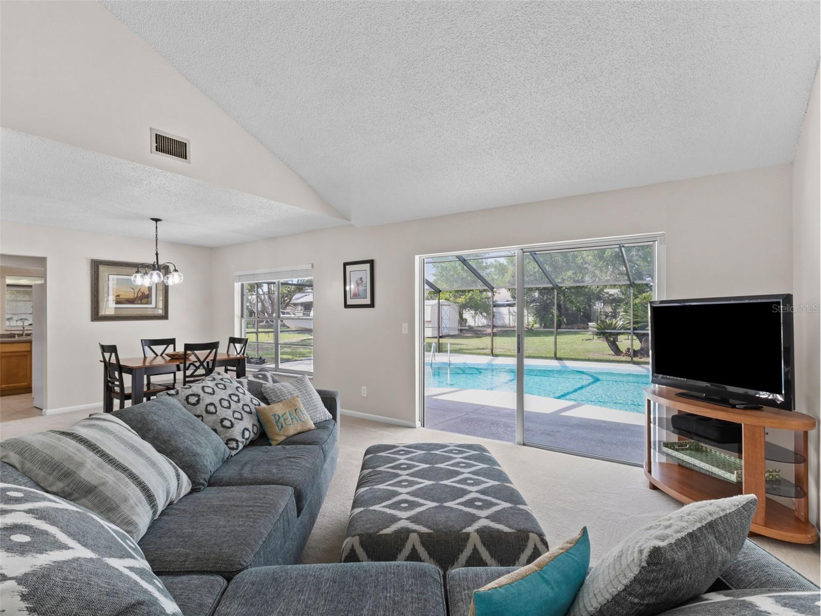 322 Hollowtree Drive Seffner FL 33584 TB8491995 image8
