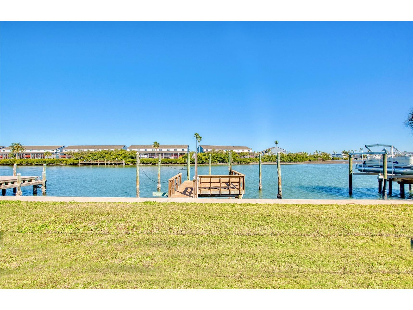 322 La Hacienda Drive Indian Rocks Beach FL 33785 - INTRACOASTAL WATERWAY TB8470135 image10