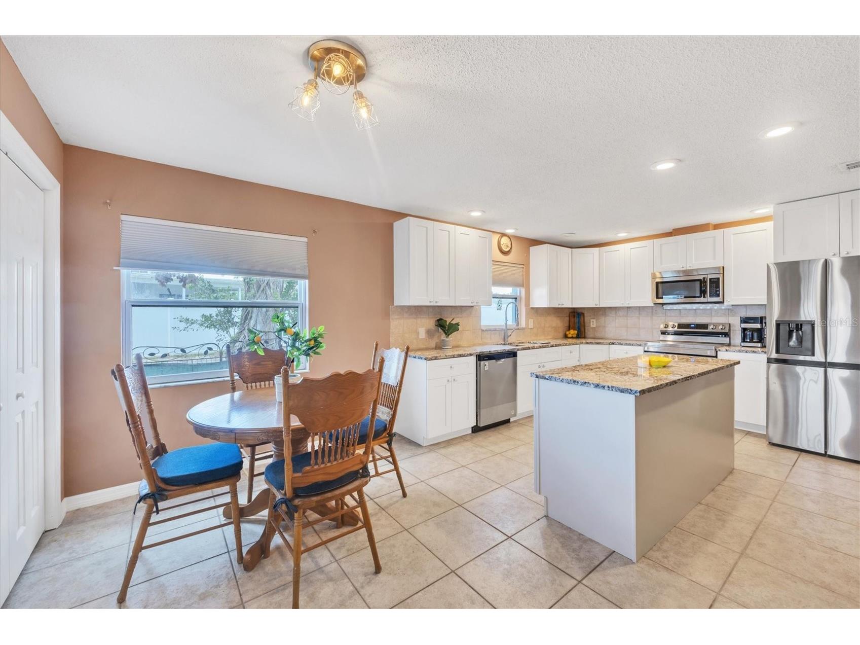 322 Linden Drive Ellenton FL 34222 A4678300 image12