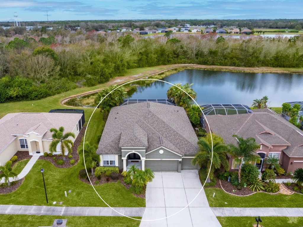 322 Londonderry Drive Sarasota FL 34240 A4596733 image1