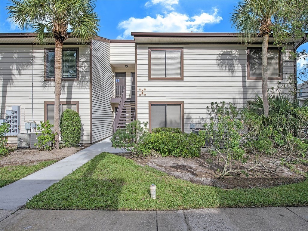 322 Moorings Cove Drive #2G Tarpon Springs FL 34689 O6059881 image1