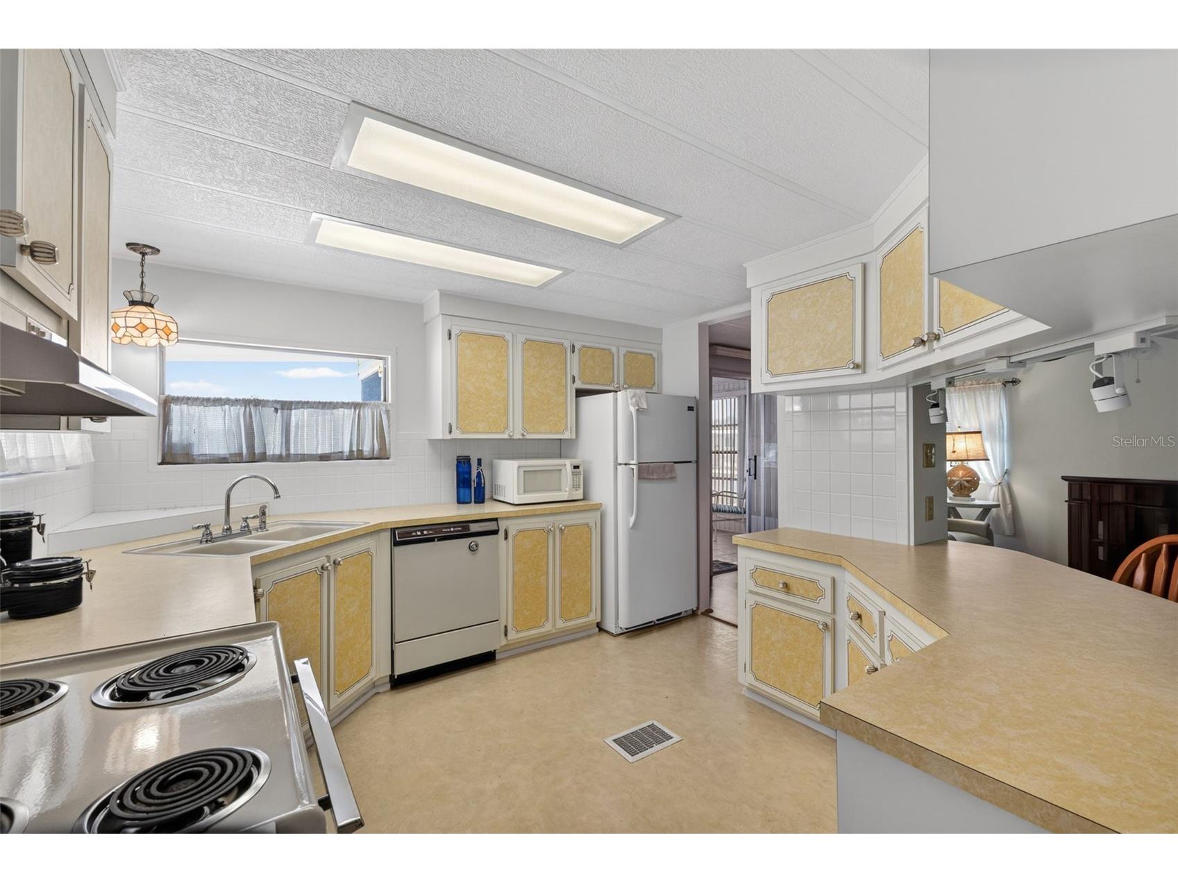 322 Robalo North Port FL 34287 TB8503634 image3