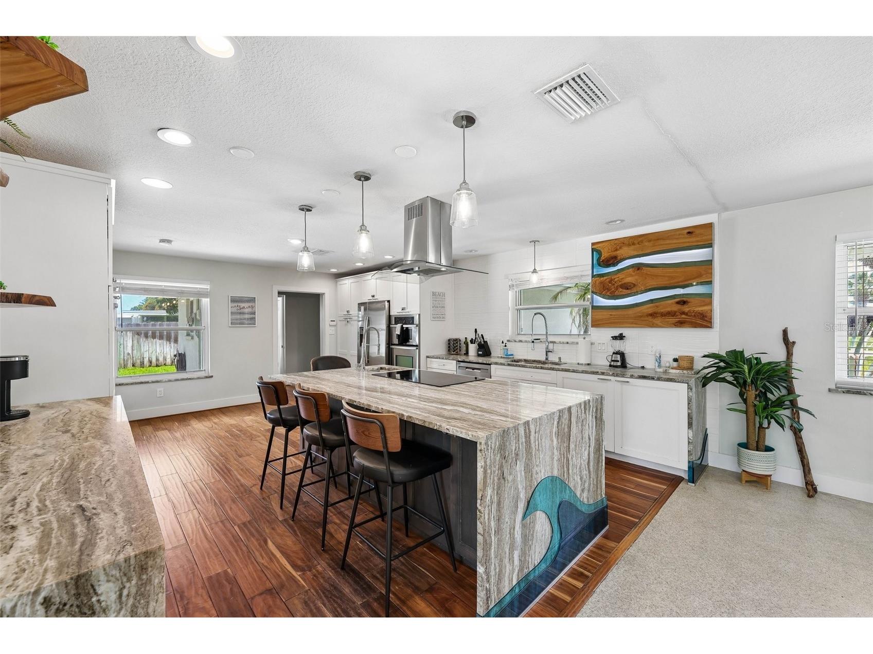 322 Suwanee Avenue Sarasota FL 34243 A4694668 image5