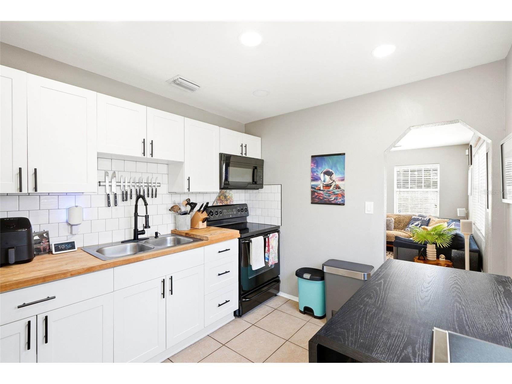 3220 16th Street N Saint Petersburg FL 33704 TB8523711 image17
