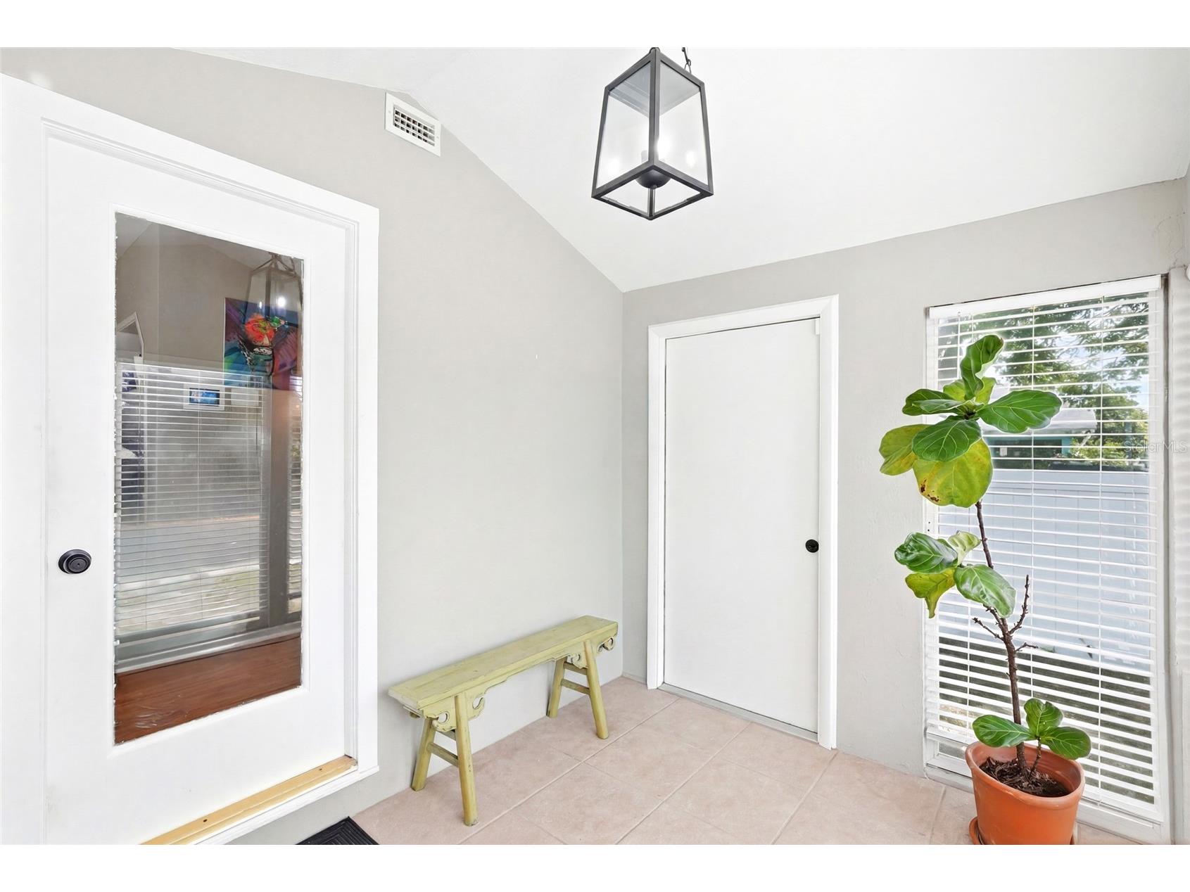 3220 16th Street N Saint Petersburg FL 33704 TB8523711 image4