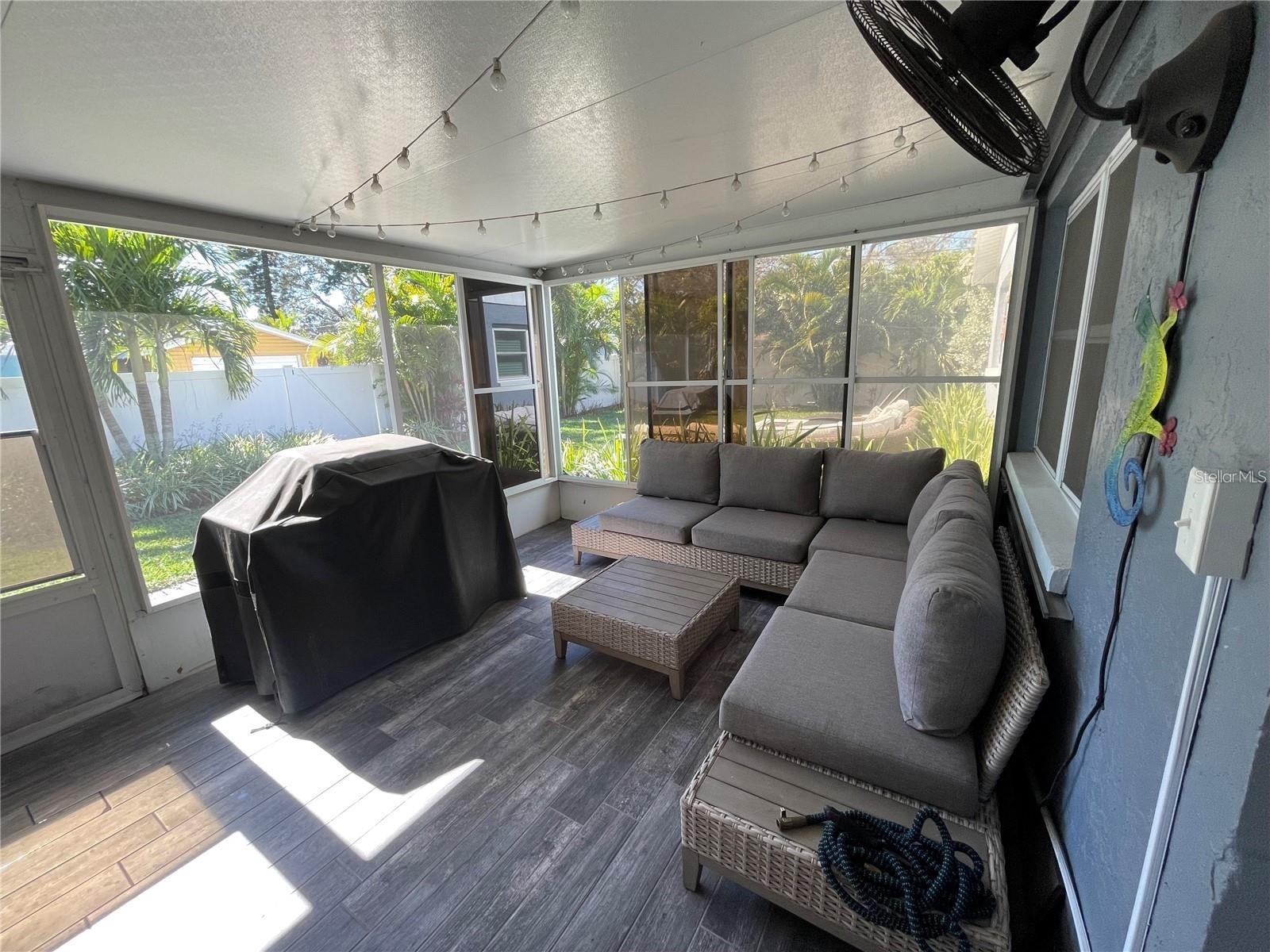 3220 9th Avenue N Saint Petersburg FL 33713 TB8505993 image15
