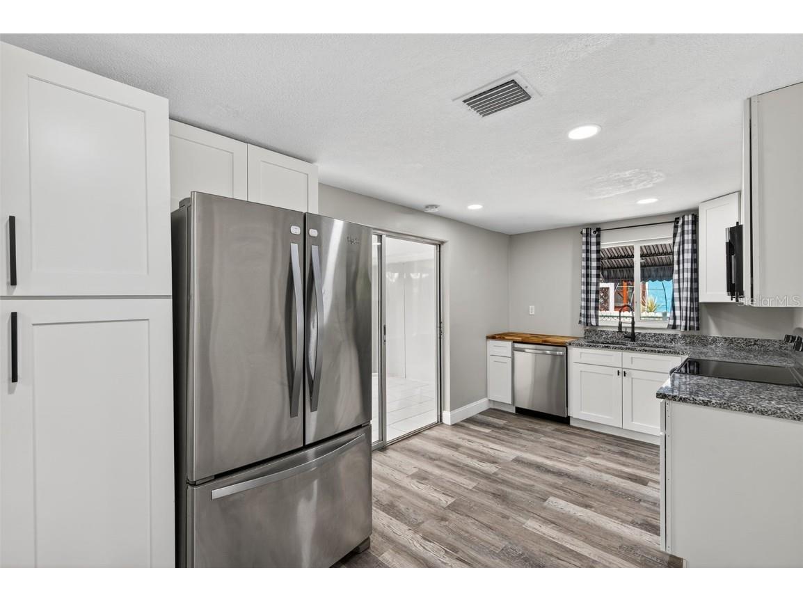 3220 Fairmount Drive Holiday FL 34691 TB8431248 image16